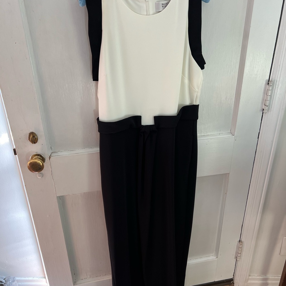 Badgley Mischka Black and White Dress